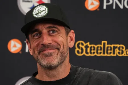 Rodgers says there's 'zero debate' 2026 will be his final season as Steelers open a new-look camp